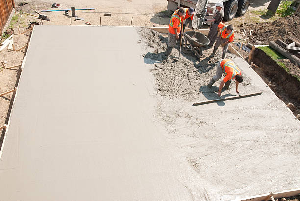 Best Concrete Pool Decks in Zillah, WA